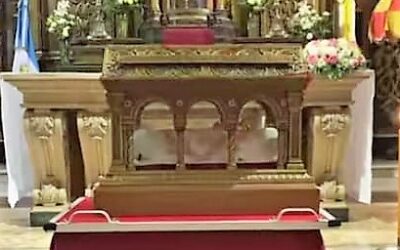 Llegan a la Catedral de Morón las reliquias de Santa Margarita de Alacoque