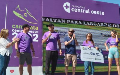 El sábado miles de vecinos participaron de la 8va edición de la caminata de Farmacia Central Oeste