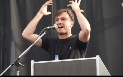 Lucas Ghi: » Venimos a garantizar que hoy, este pueblo movilizado que lleva la bandera del Frente de Todos, empieza a Caminar con un rumbo inequívoco a la victoria de octubre del año que viene! Gracias! Fuerza!»