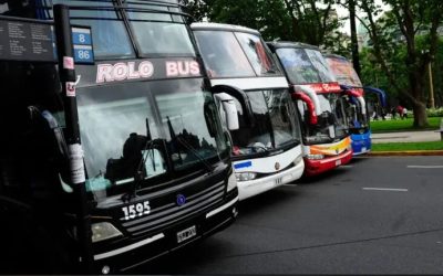 Comenzó el paro de colectivos que realiza la UTA por 48 horas en el interior del país