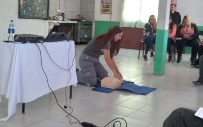 Taller de RCP en La Torcacita , Ituzaingó dictado por Defensa Civil de la Provincia de Buenos Aires