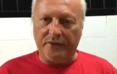 Cambio de imagen del líder del sindicato  ferroviario Rubén «Pollo» Sobrero .