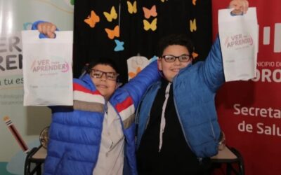 Más de 600 estudiantes de nivel primario ya recibieron anteojos de forma gratuita en Morón
