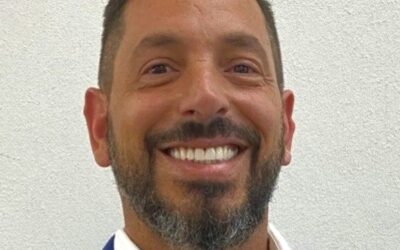 Ariel Diwan en el último dia de campaña de la Libertad Avanza