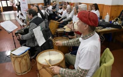 El Municipio de Morón  entregó instrumentos musicales a la Orquesta La Mayor