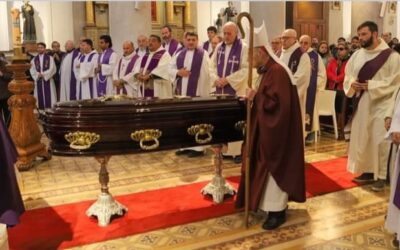 Emotiva despedida del Padre Raúl Trotz en la Catedral de Morón