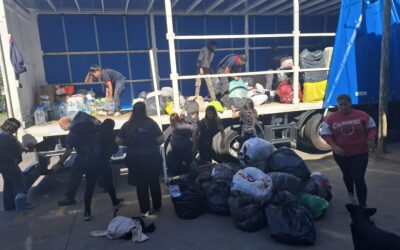 UN CAMION LLENO DE DONACIONES PARTIO A BAHIA BLANCA DESDE EL CUARTEL DE BOMBEROS DE ITUZAINGO