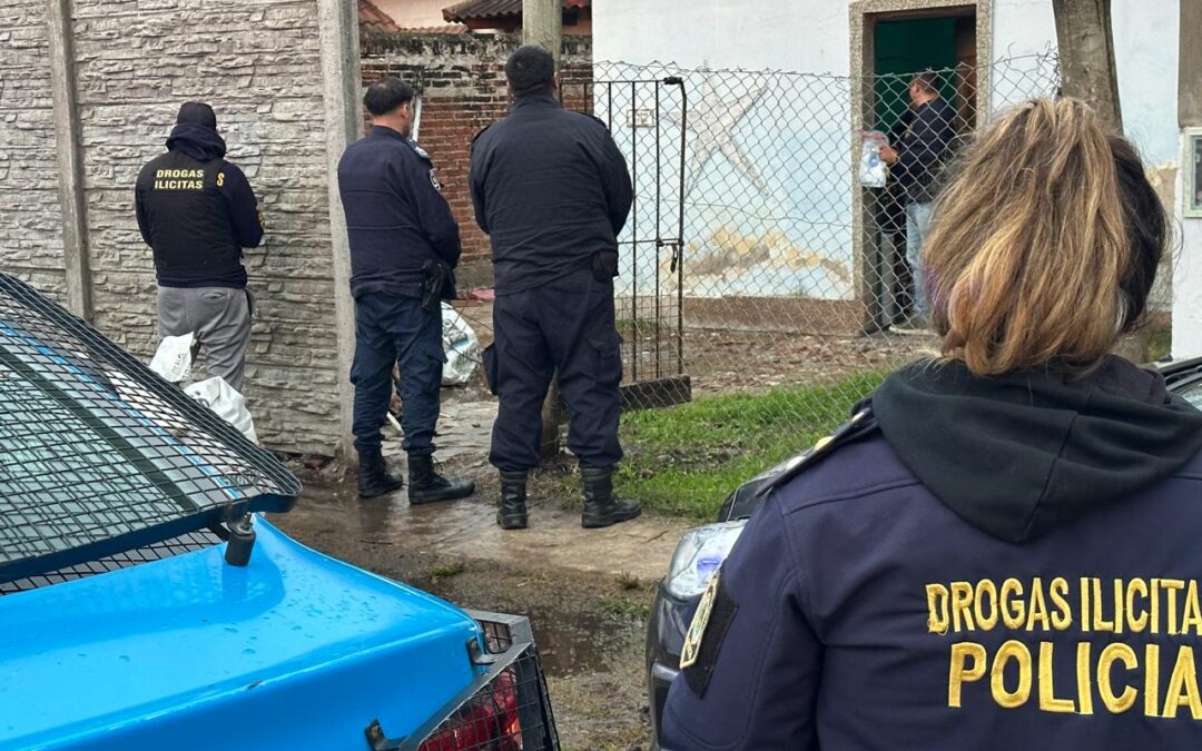 ITUZAINGO: DOS DELINCUENTES QUE COMERCIALIZABAN DROGA FUERON DETENIDOS