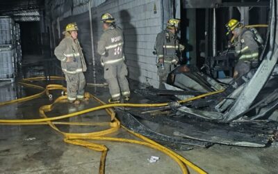 INCENDIO DE UNA FABRICA EN LA CANTABRICA