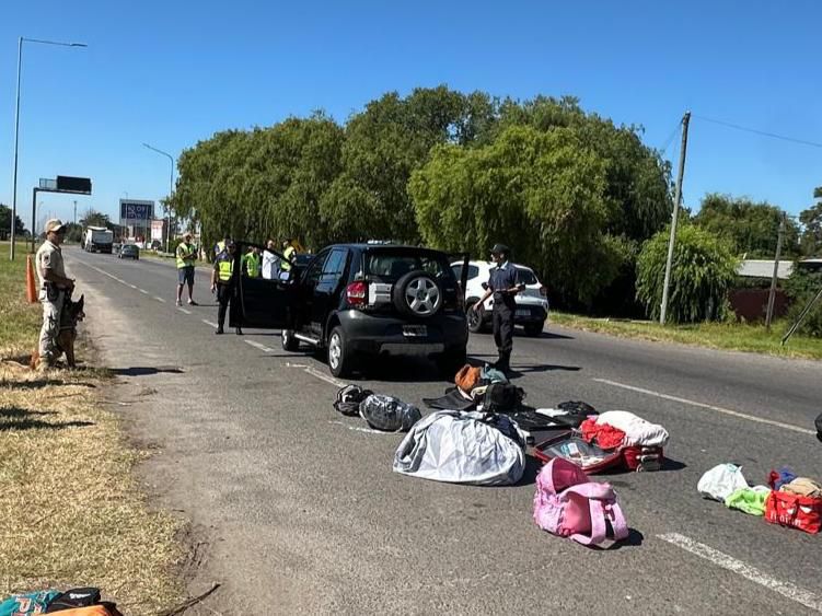 DROGAS Y LICENCIA TRUCHA EN RUTA 2: CONDUCTOR DE RAMOS MEJÍA MANEJABA DROGADO Y CON REGISTRO APÓCRIFO