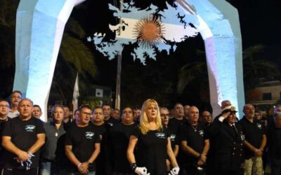 VETERANOS DE ITUZAINGO REALIZAN LA TRADICIONAL VIGILIA EN LA PLAZA SAN MARTIN