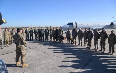 BASE AEREA DE EL PALOMAR: PARTIO UN GRUPO DE RESCATISTAS RUMBO A VENEZUELA