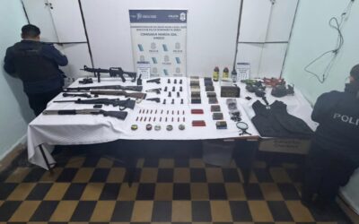 HAEDO: LA POLICIA ENCONTRO UN ARSENAL EN UNA VIVIENDA Y DETUVO A UN HOMBRE