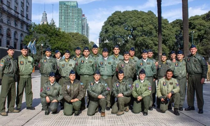REGRESO UN EQUIPO DE RESCATISTAS QUE VIAJO A VENEZUELA TRAS LOS TERREMOTOS