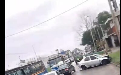 CINCO HERIDOS EN UN TRIPLE CHOQUE EN EL LIMITE ENTRE MORON Y LA MATANZA
