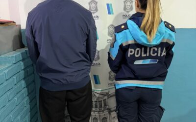 VILLA SARMIENTO: DETIENEN A CUATRO DELINCUENTES QUE POSEIAN INHIBIDORES DE AUTOS