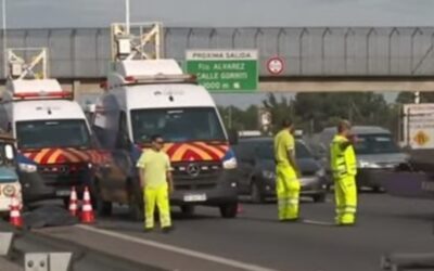 ACCESO OESTE: FALLECIO UN MOTOCICLISTA EMBESTIDO POR UN CAMION