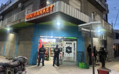 MORON: VENDIAN DROGA EN UN SUPERMERCADO CHINO